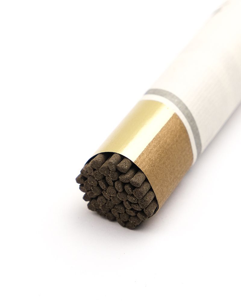 Японские благовония Tokusen Kyara incense roll (Агаровое дерево (киара), бензоин)